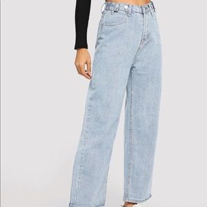 High rise baggy jeans